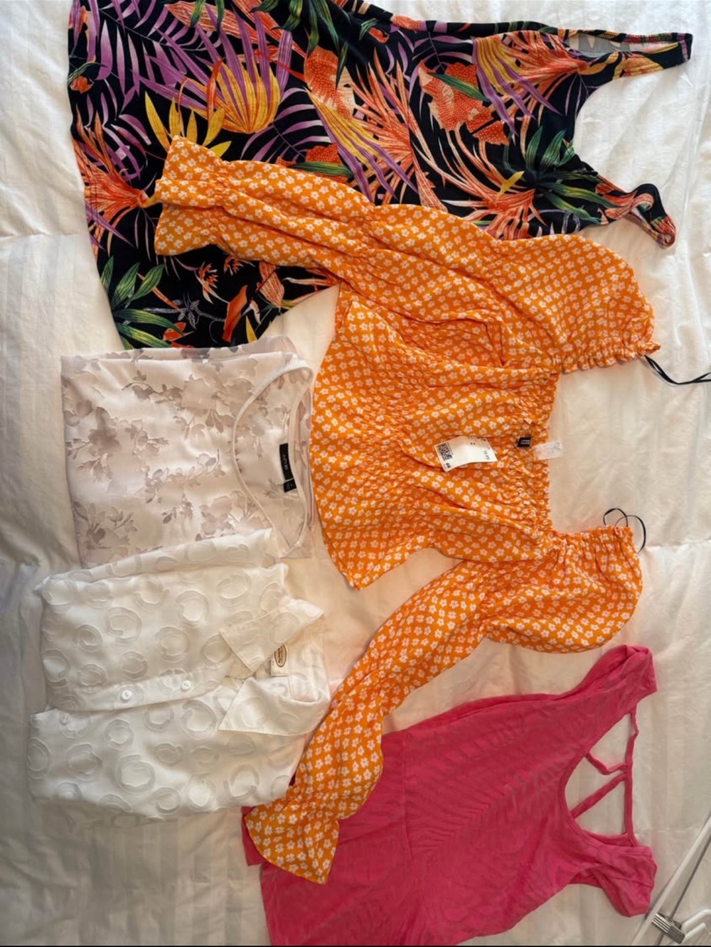 14 items - $1,000+Women’s Clothing Lot